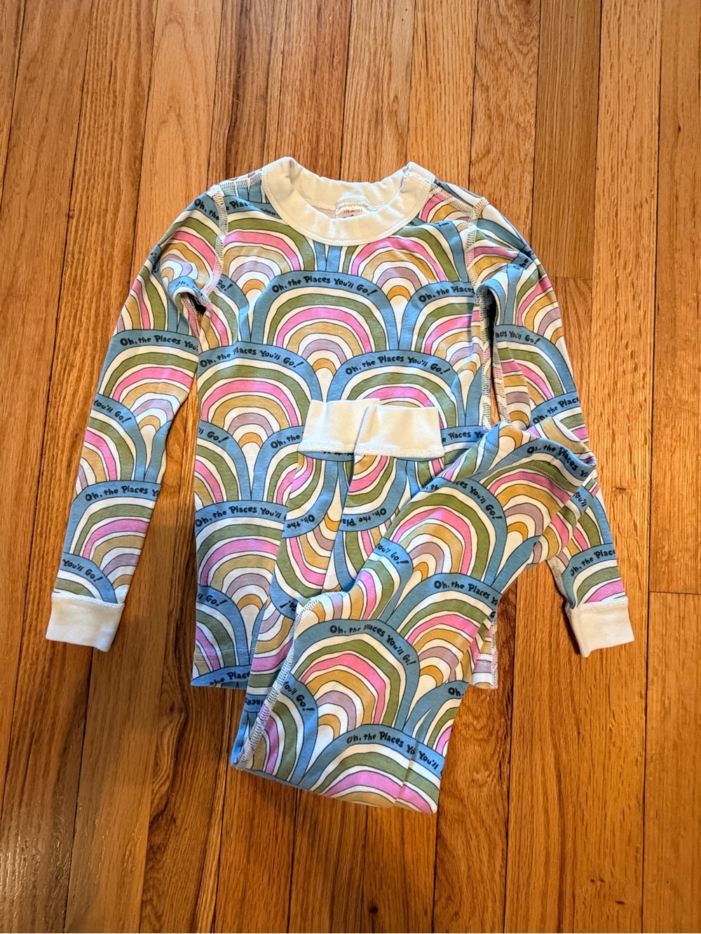 Hanna Andersson dr. Seuss Rainbow Wave Long Sleeve PJ Set size 5